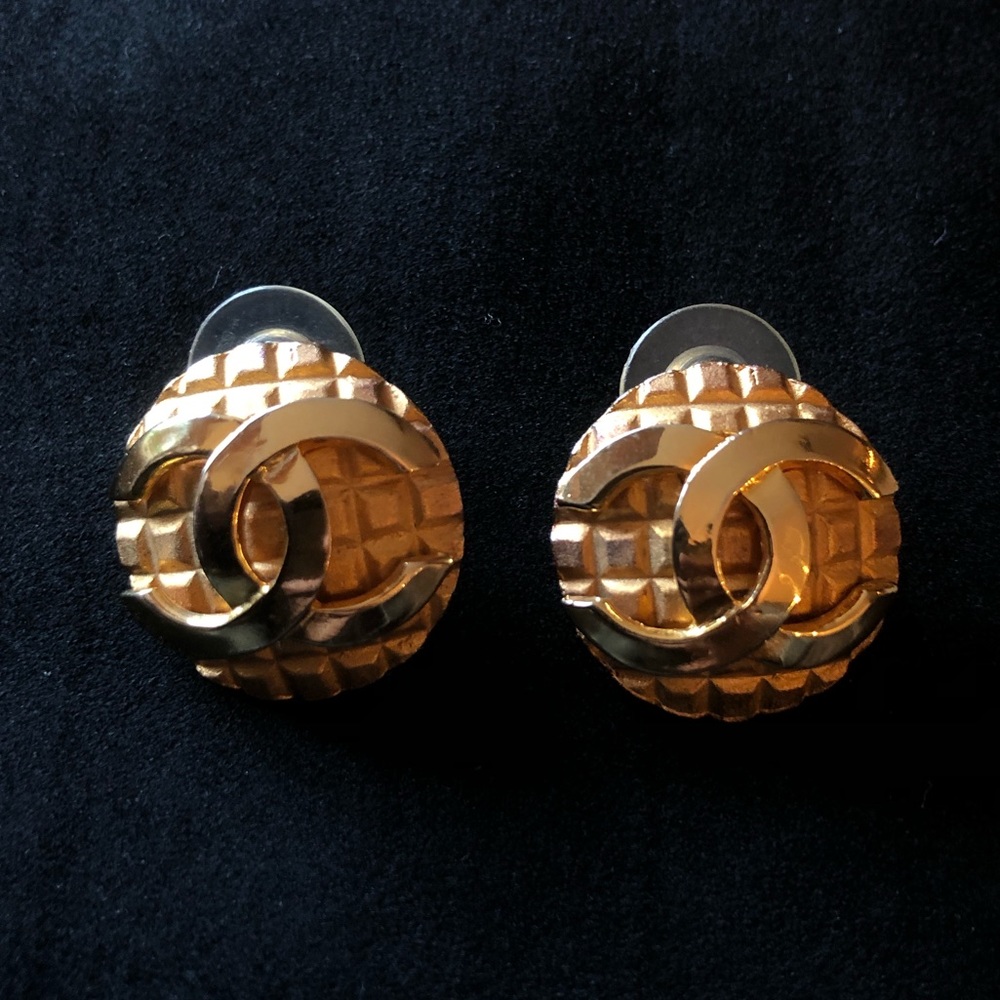 Chanel Earrings (unsure of authenticity.)
